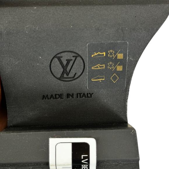 Louis Vuitton LV Beaubourg Ankle‎ Boot Black EU 38 US 7 NWOB - Picture 10 of 10